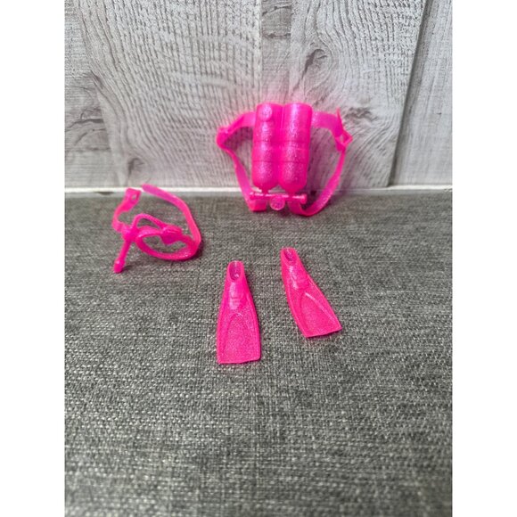 Ocean Friends Barbie 1996 Sparkle Pink Scuba Diving Gear Tank Swim Mask & Fins - Picture 1 of 5